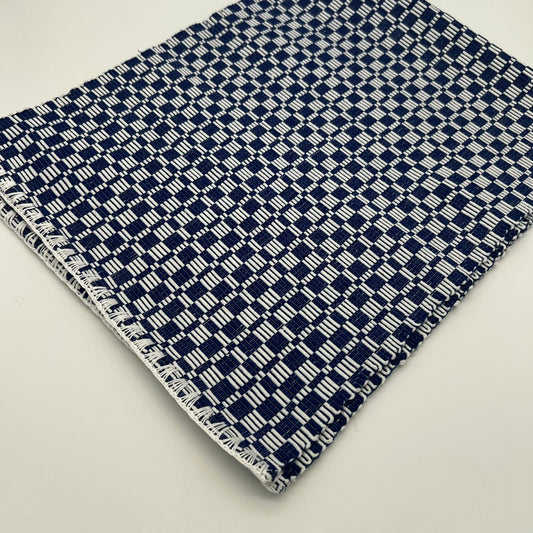 TABLE RUNNER (AVAILABLE IN DIFFERENT SIZES)